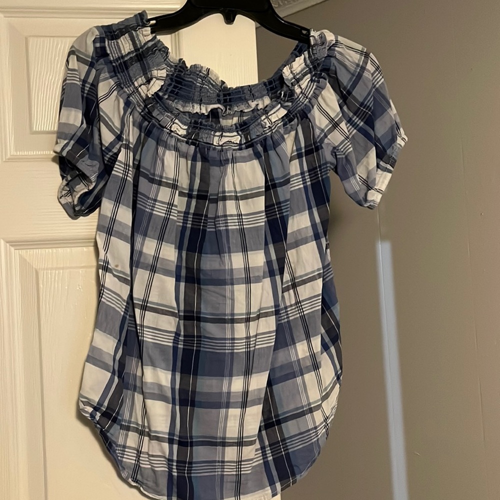 Women’s plaid shirt
